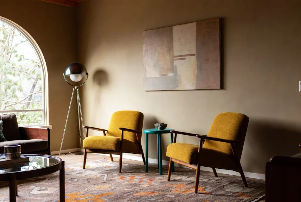 Design With Mid-Century Modern Colorful Furniture