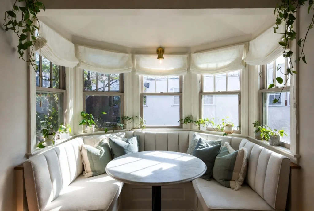 Create a Dining Nook for Cozy Intimacy