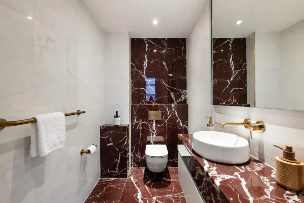 Small Bathroom Red Marble Ideas That Feel Luxurious